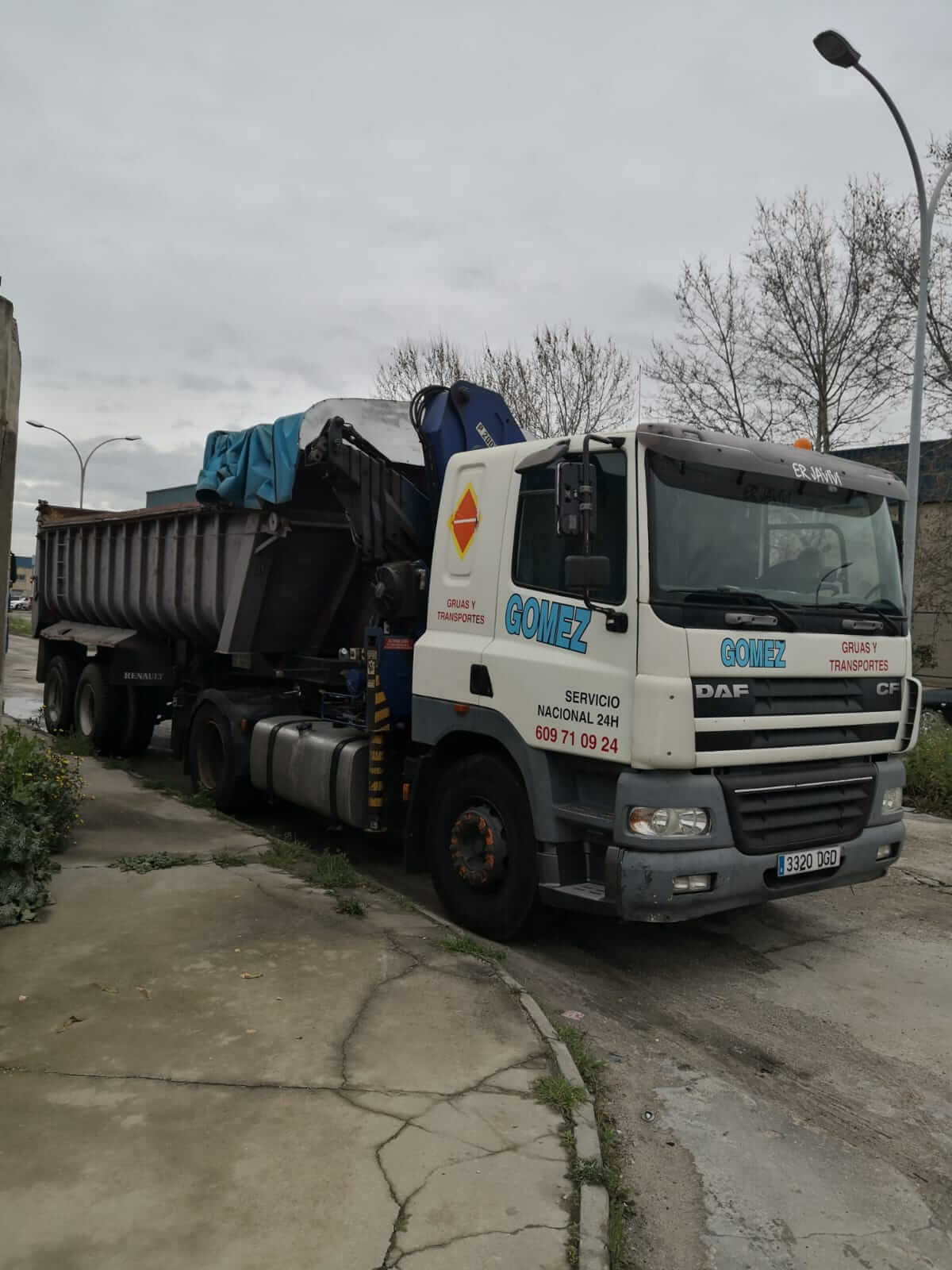 Transporte semirremolque piscinas grandes